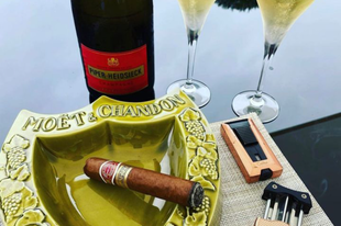 Moët & Chandon Champagne szivarhamutartó