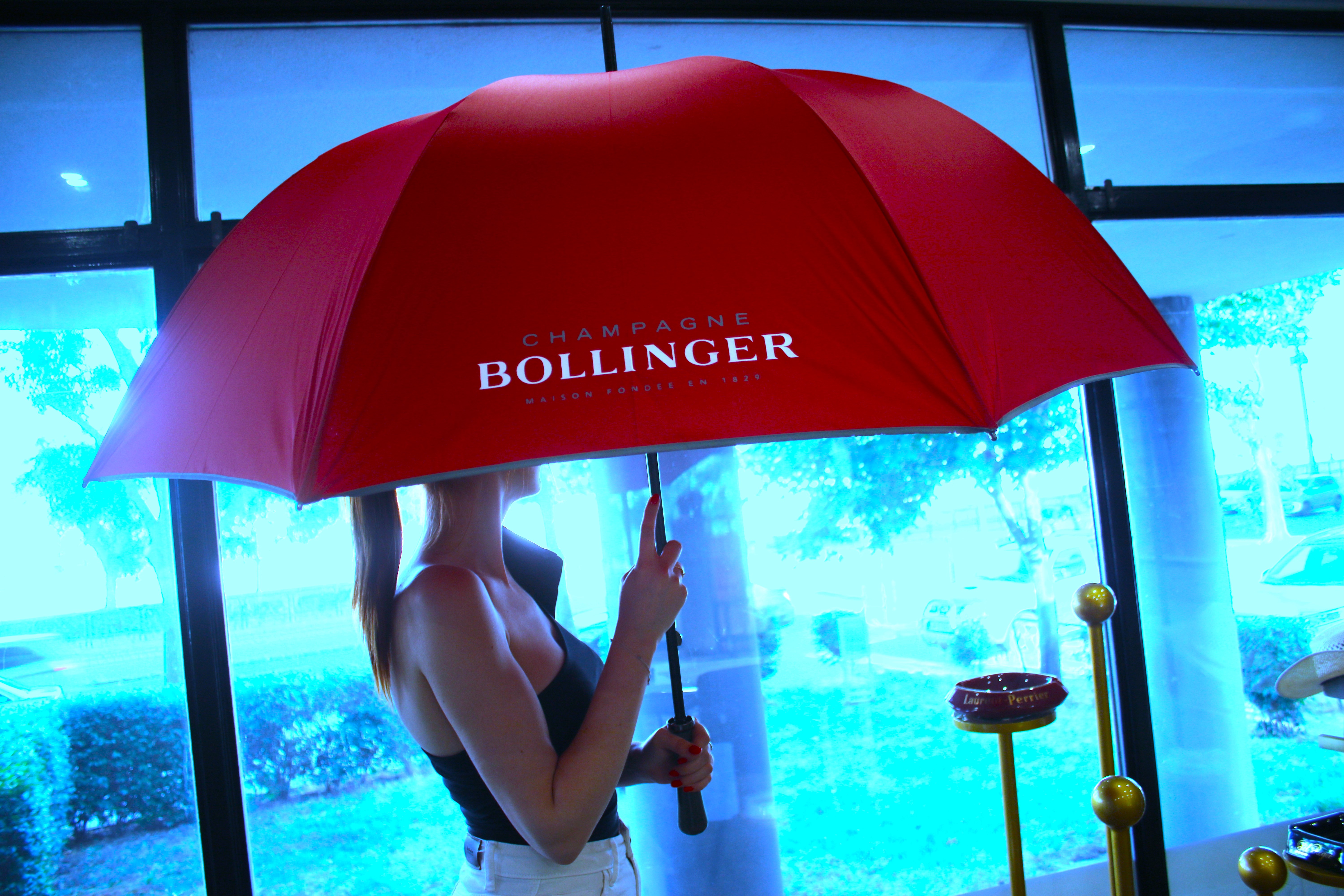 champagne_bollinger_golf_umbrella.JPG
