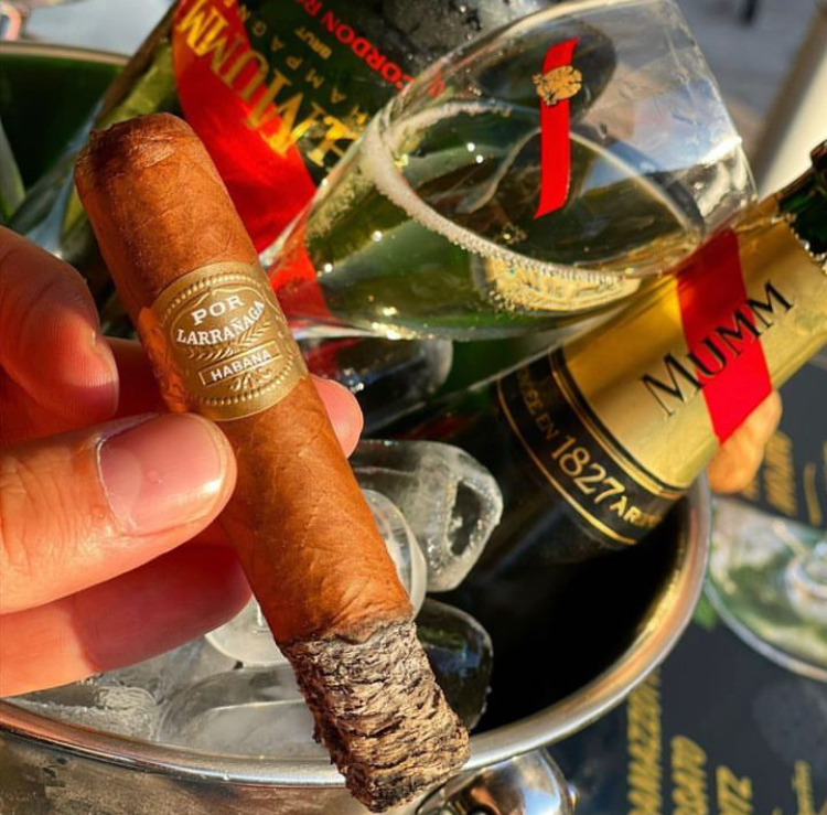 cigar_and_champagne_sursum_vivere_szivarok_es_pezsgok_parositasa_chamoagneclub_14.PNG