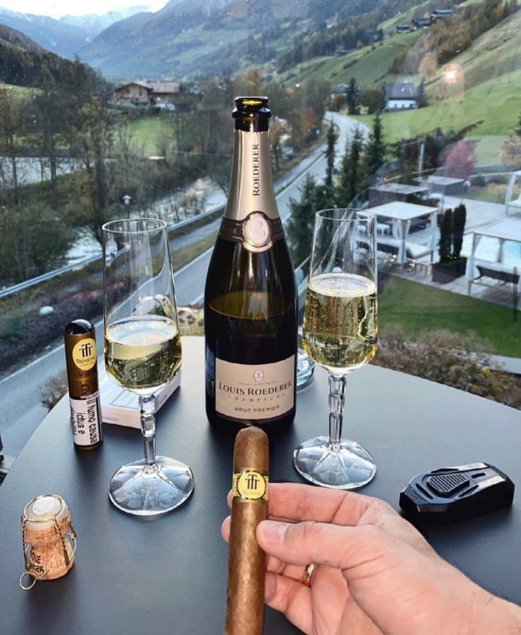 cigar_and_champagne_sursum_vivere_szivarok_es_pezsgok_parositasa_chamoagneclub_16.PNG