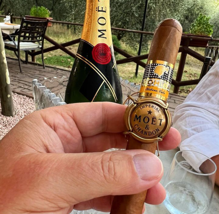cigar_and_champagne_sursum_vivere_szivarok_es_pezsgok_parositasa_chamoagneclub_4.PNG