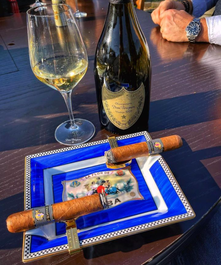cigar_and_champagne_sursum_vivere_szivarok_es_pezsgok_parositasa_chamoagneclub_5.PNG