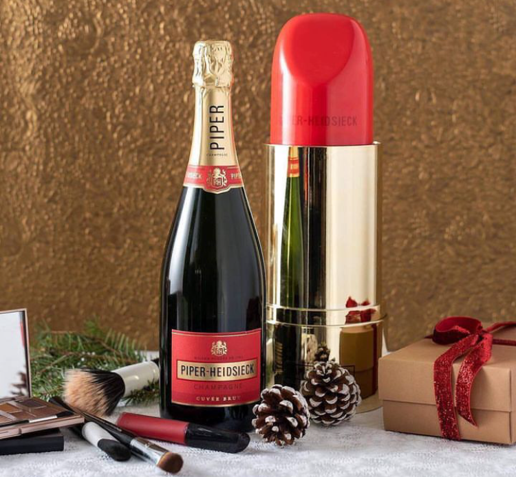 piper-heidsieck_cuvee_brut_champagne_75cl_lipstick_gift_box_ajakruzs_es_pezsgo_champagneclub_8.PNG