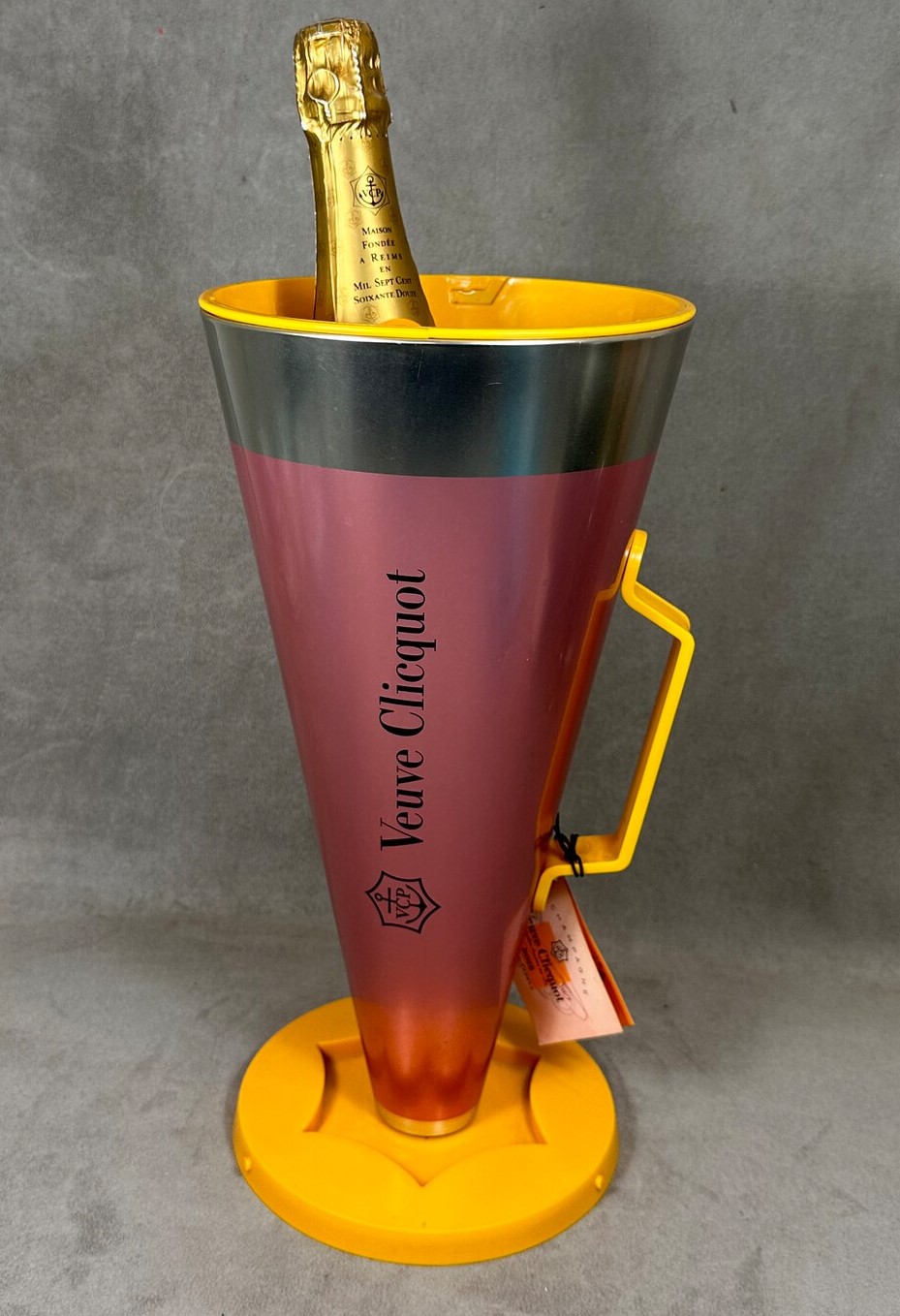 rare_veuve_clicquot_champagne_bucket_and_case_in_the_shape_of_a_pink_speaker_4.jpg