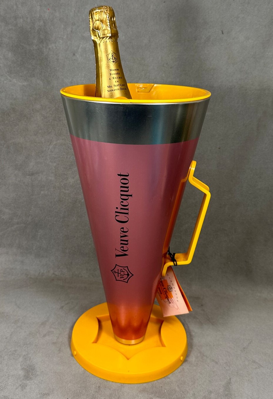 rare_veuve_clicquot_champagne_bucket_and_case_in_the_shape_of_a_pink_speaker_4.jpg