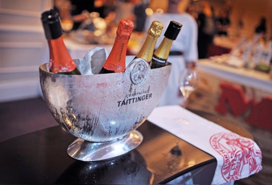 taittinger_half_moon_buckets_cooler_you_can_buy_champagneclub_hu_for_sale_price.jpg