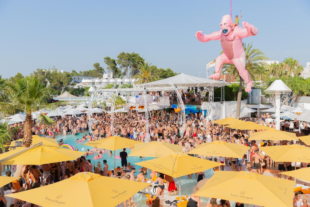 veuve_clicquot_champagne_promocio_ibizan_champagneclub_2.jpg