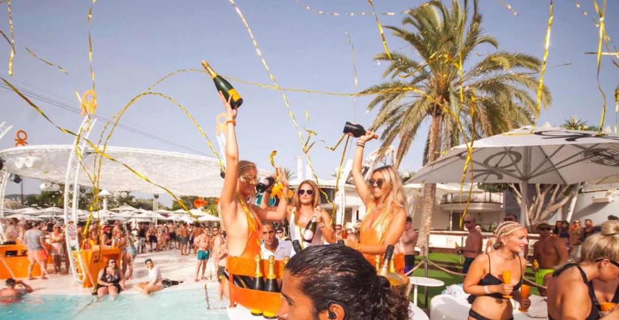 veuve_clicquot_champagne_promocio_ibizan_champagneclub_3.JPG