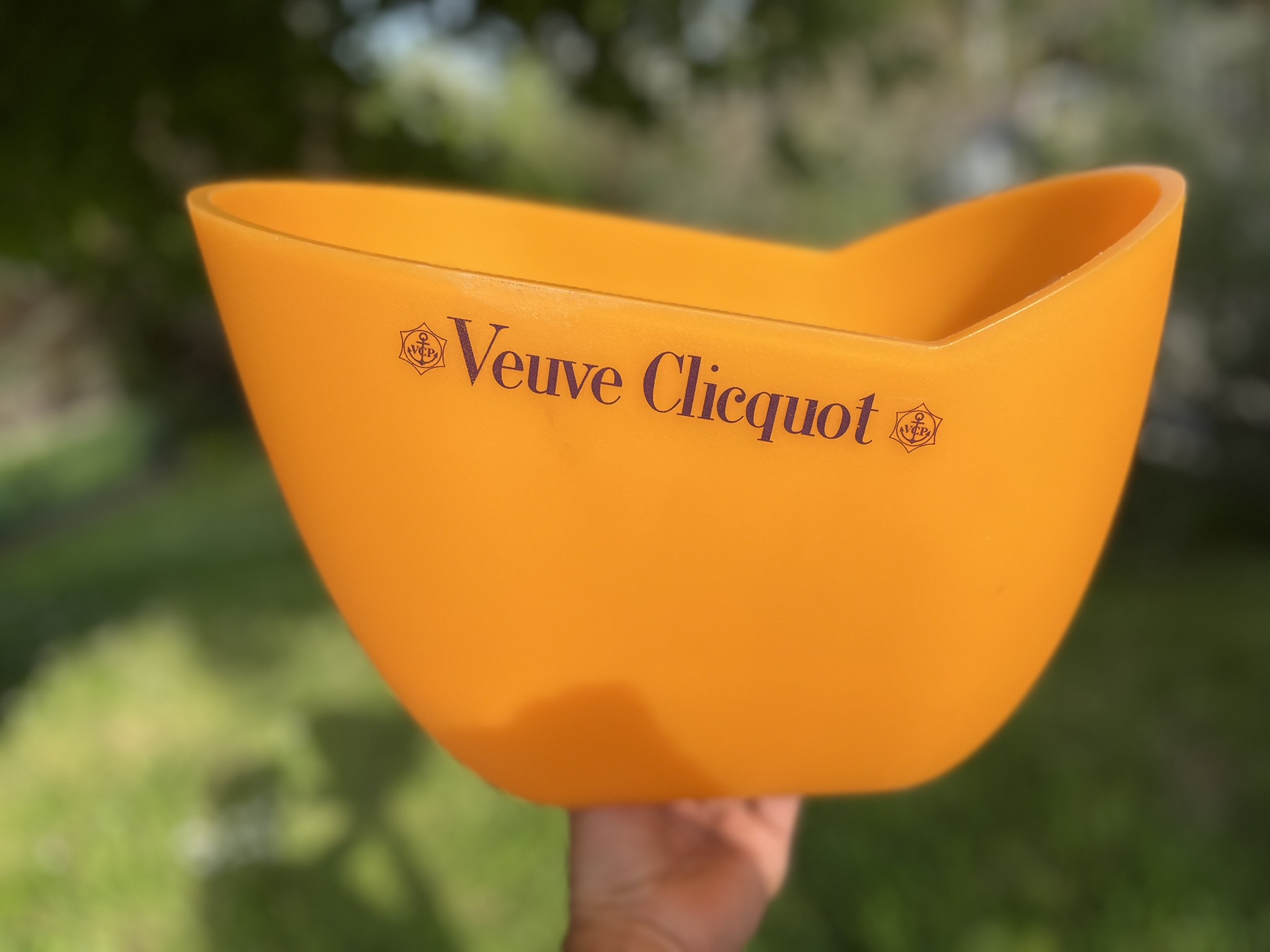 veuve_clicquot_dupla_magnum_naracssarga_pezsgohuto_1.JPEG