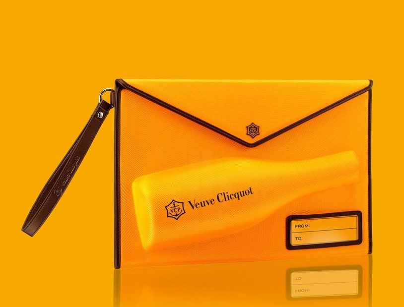 veuve_clicquot_mail_collection_champagne_ajandektargyak_barkellekek_gyujtemenyek_champagneclub_2.jpg