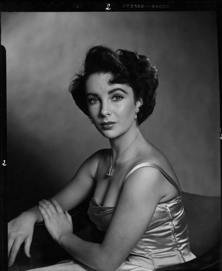 elizabeth-taylor-time-life-magazine-philippe-halsman-02.jpg