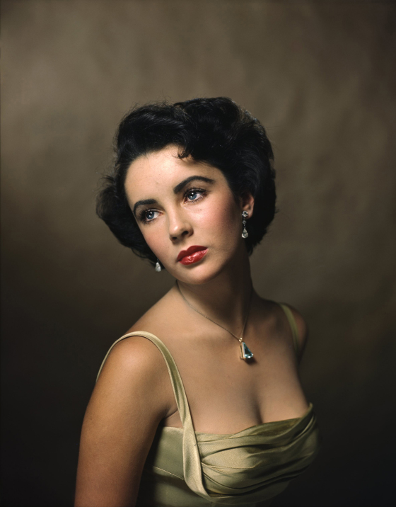 elizabeth-taylor-time-life-magazine-philippe-halsman-04.jpg