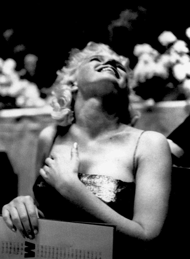 marilyn_monroe_by_ed_feingersh_23.jpg