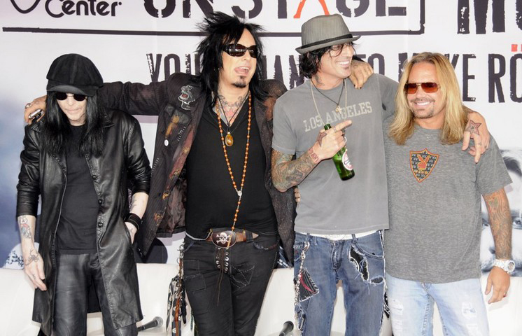 motley-crue-2015.jpg