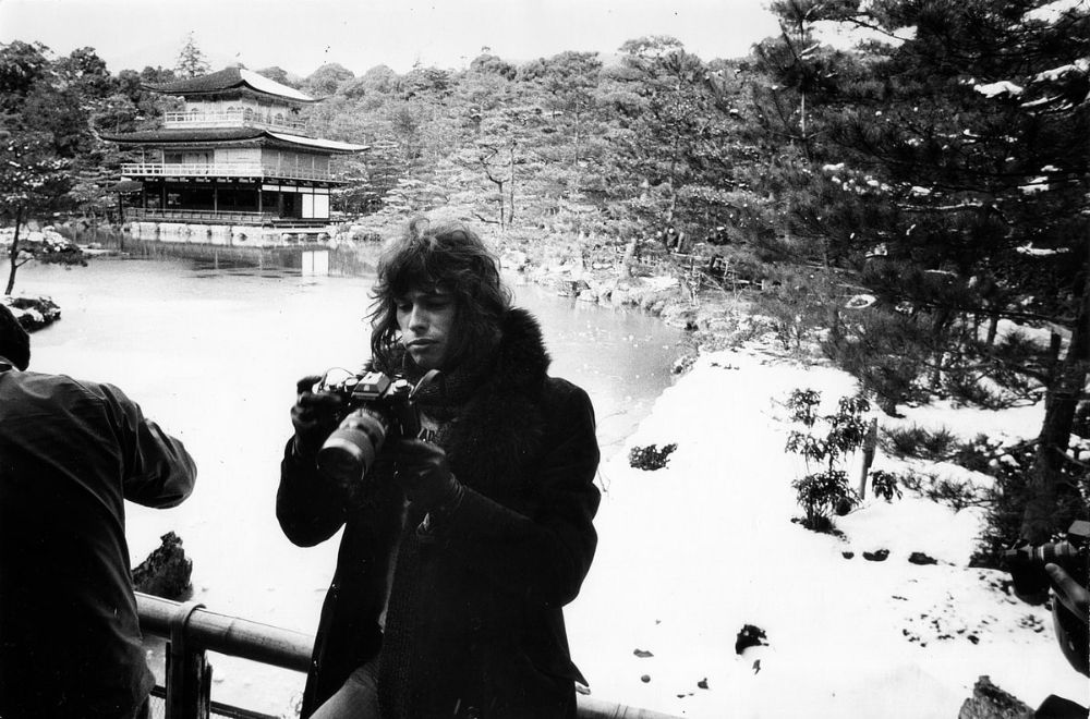 rock-stars-as-tourists-in-japan-1970s-80s-24.jpg