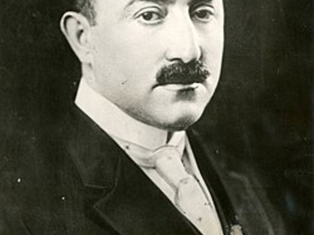 Ki alapította a Fox Film Corporation-t?