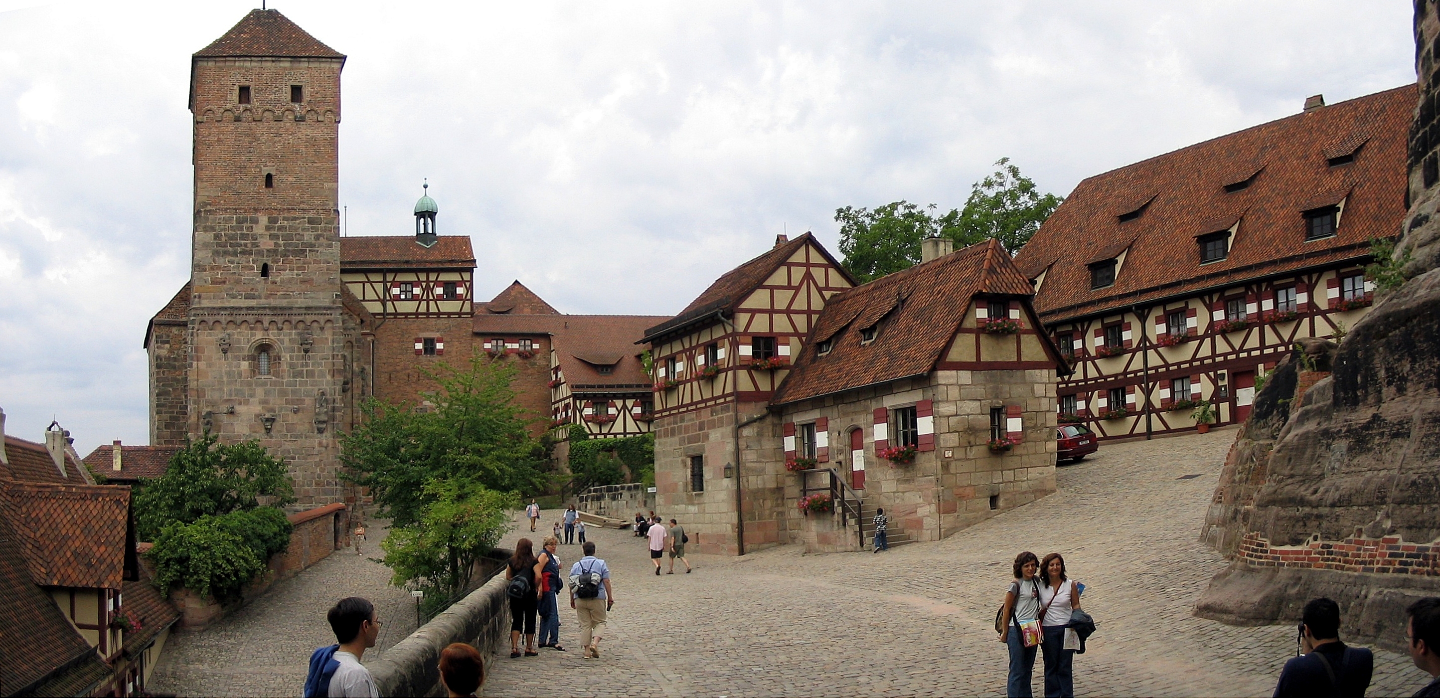 nuernberg_burg_panorama_ptgui.jpg