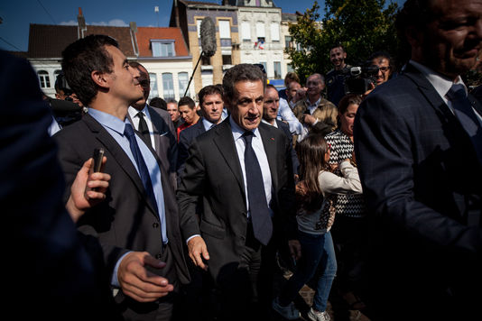 5001576_6_2a88_arivee-de-nicolas-sarkozy-a-la-librairie-dans_68da881b0b47e4358673e20674dd7716.jpg