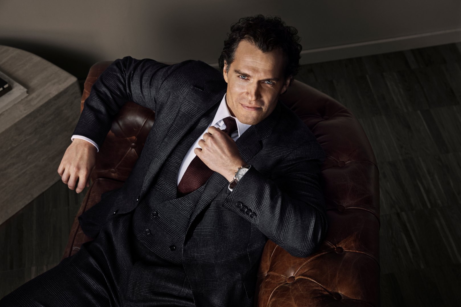 1-longines-henry-cavill-ca326e59bb79fa3a01a91118f8de6460.jpg