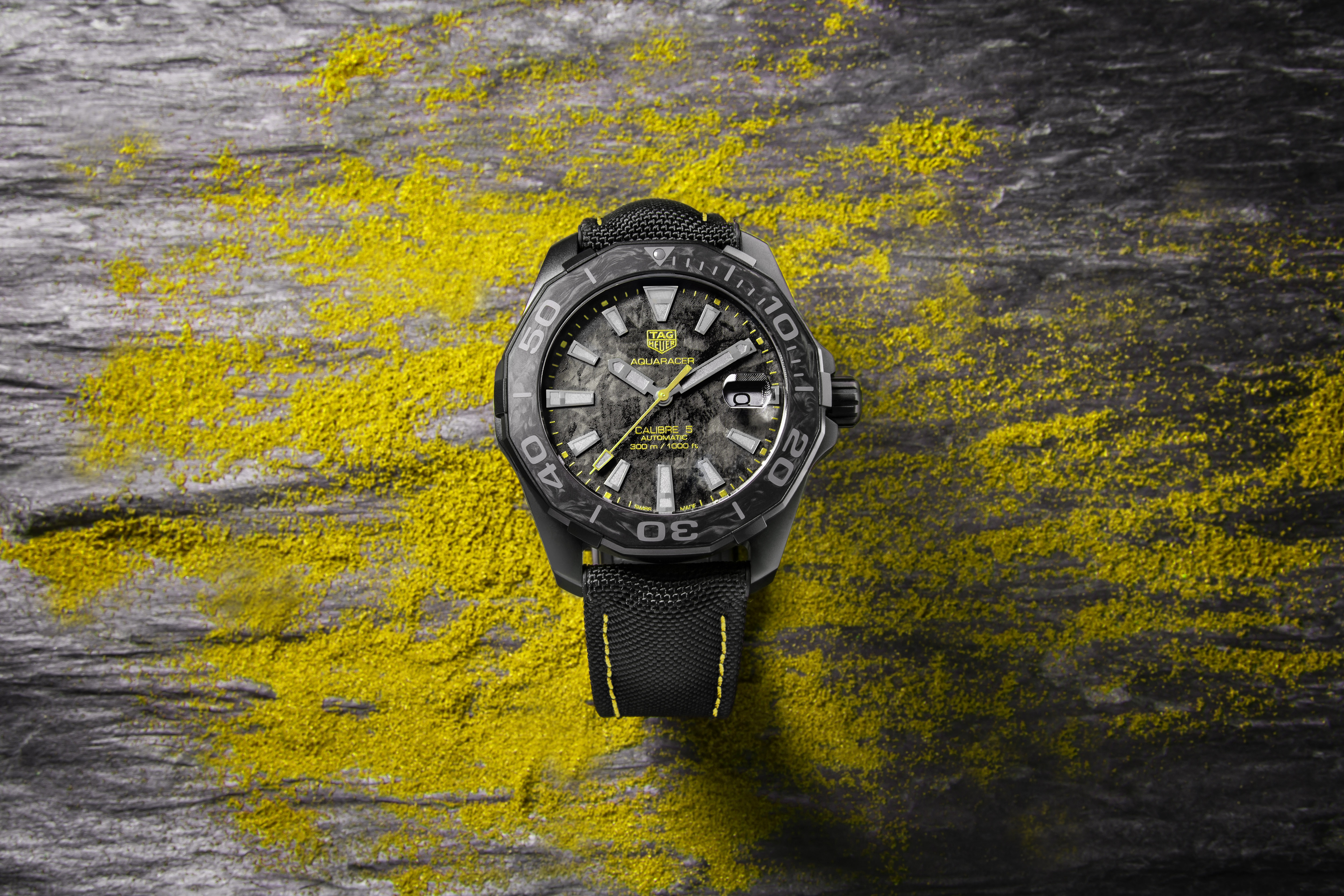 tagheuer_aquaracer_carbon_wbd218b_fc6446_2018_7.jpg