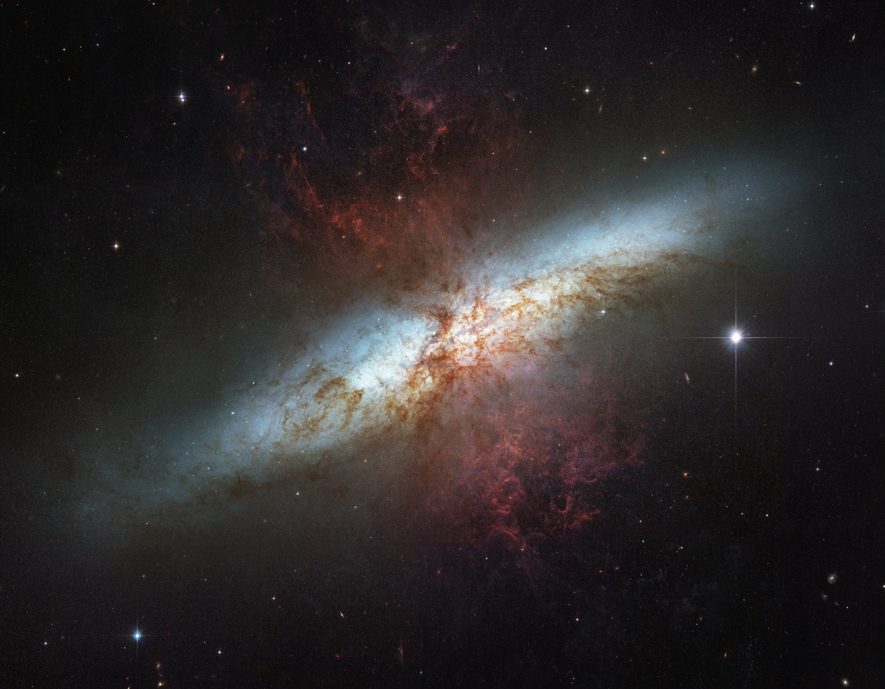 M82 galaxis.jpg