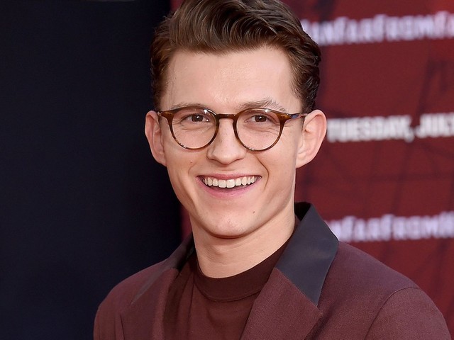 Friss képek érkeztek Tom Holland új filmjéből!