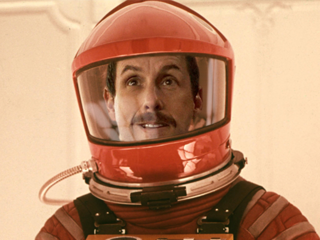 Adam Sandler új Netflixes filmje egy űrhajós vígjáték lesz