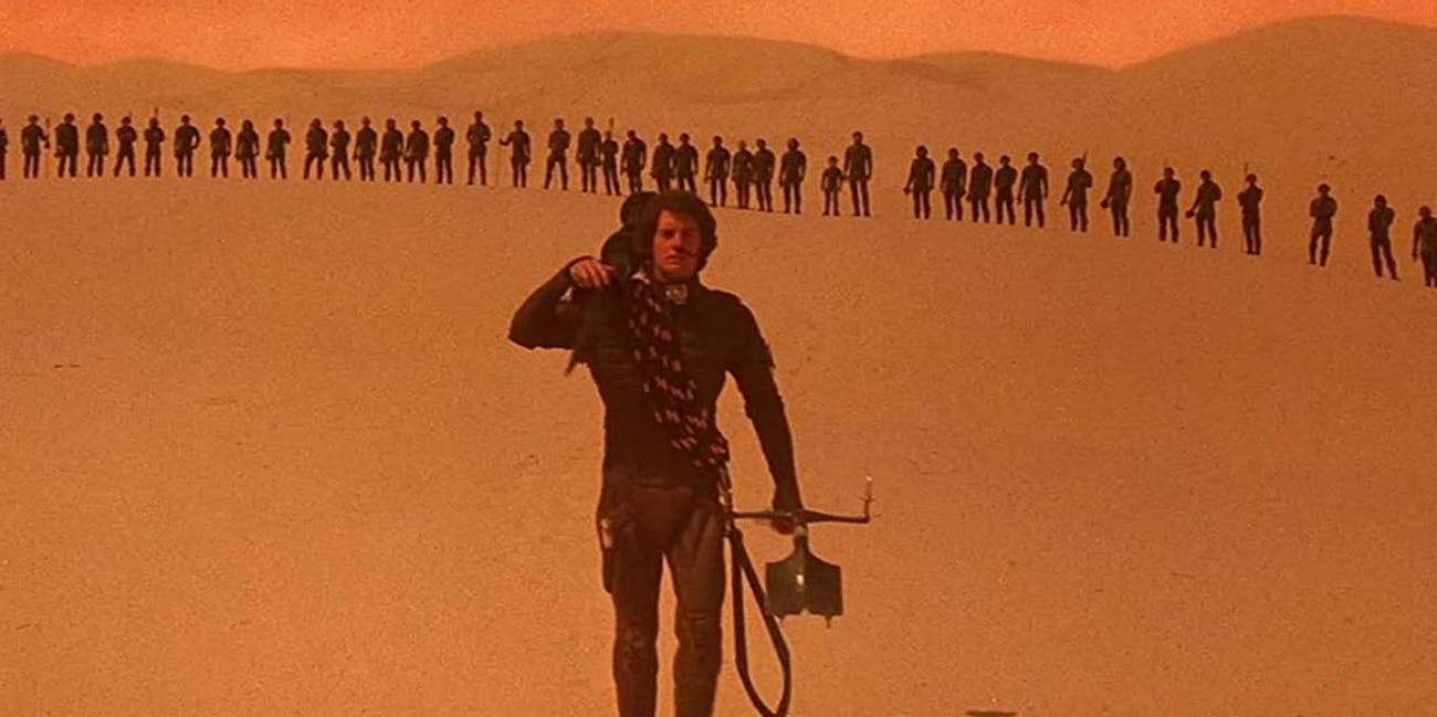 paul-atreides-crosses-the-desert-of-arrakis-with-his-army-in-tow.jpeg