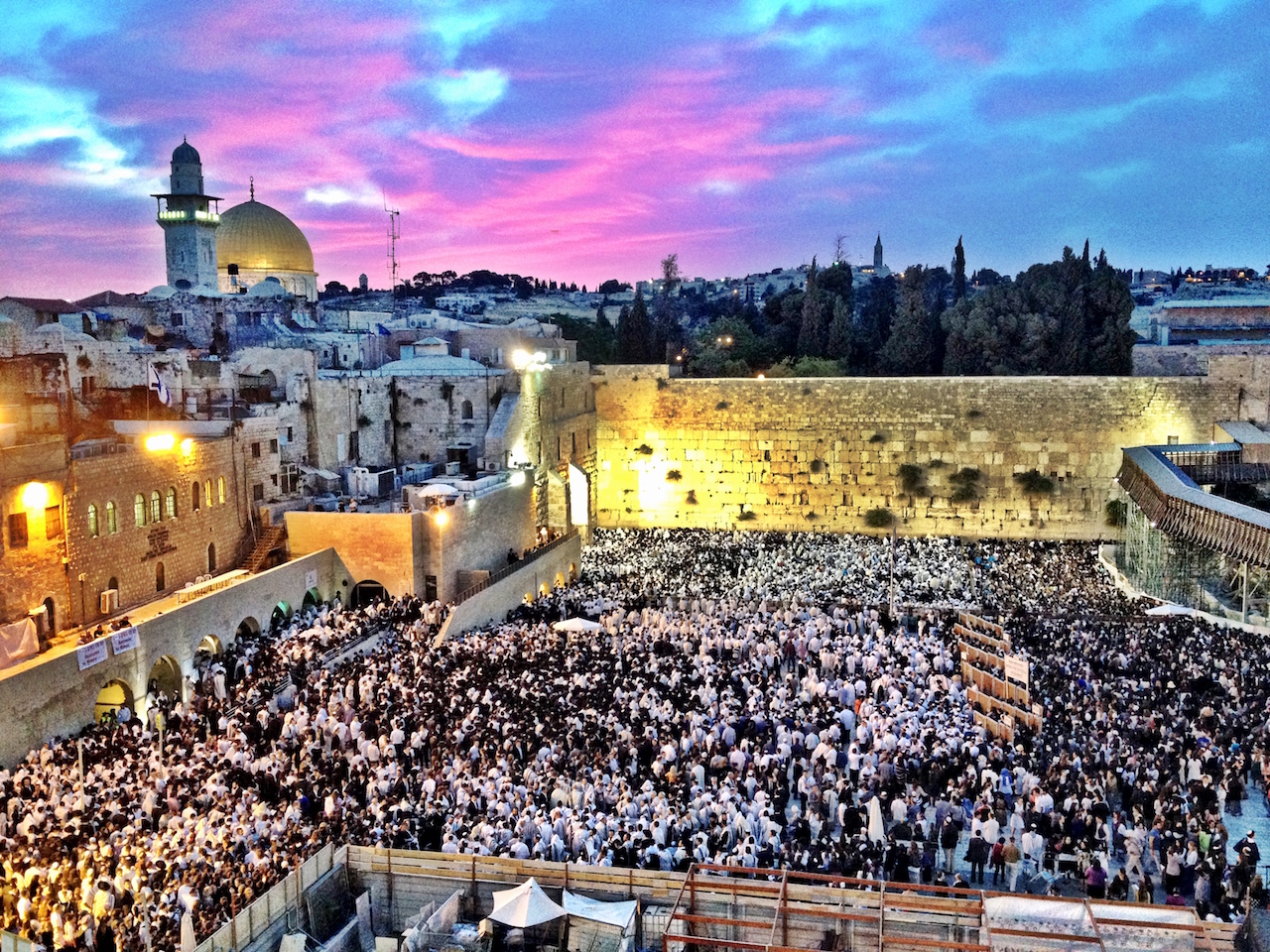 western_wall_jerusalem_shavuot.jpeg