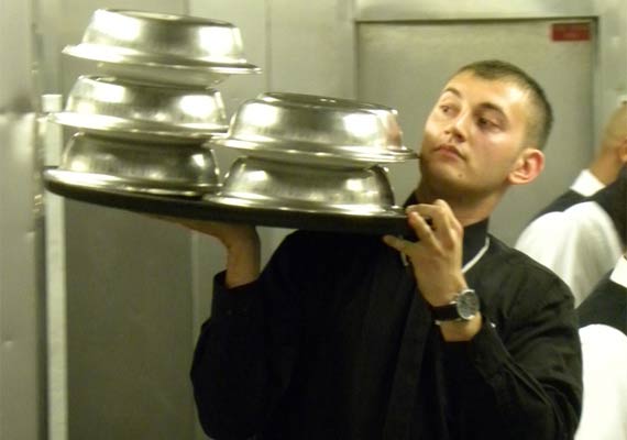 waiter-cruise-ship-celebrity-cruises-galley.jpg