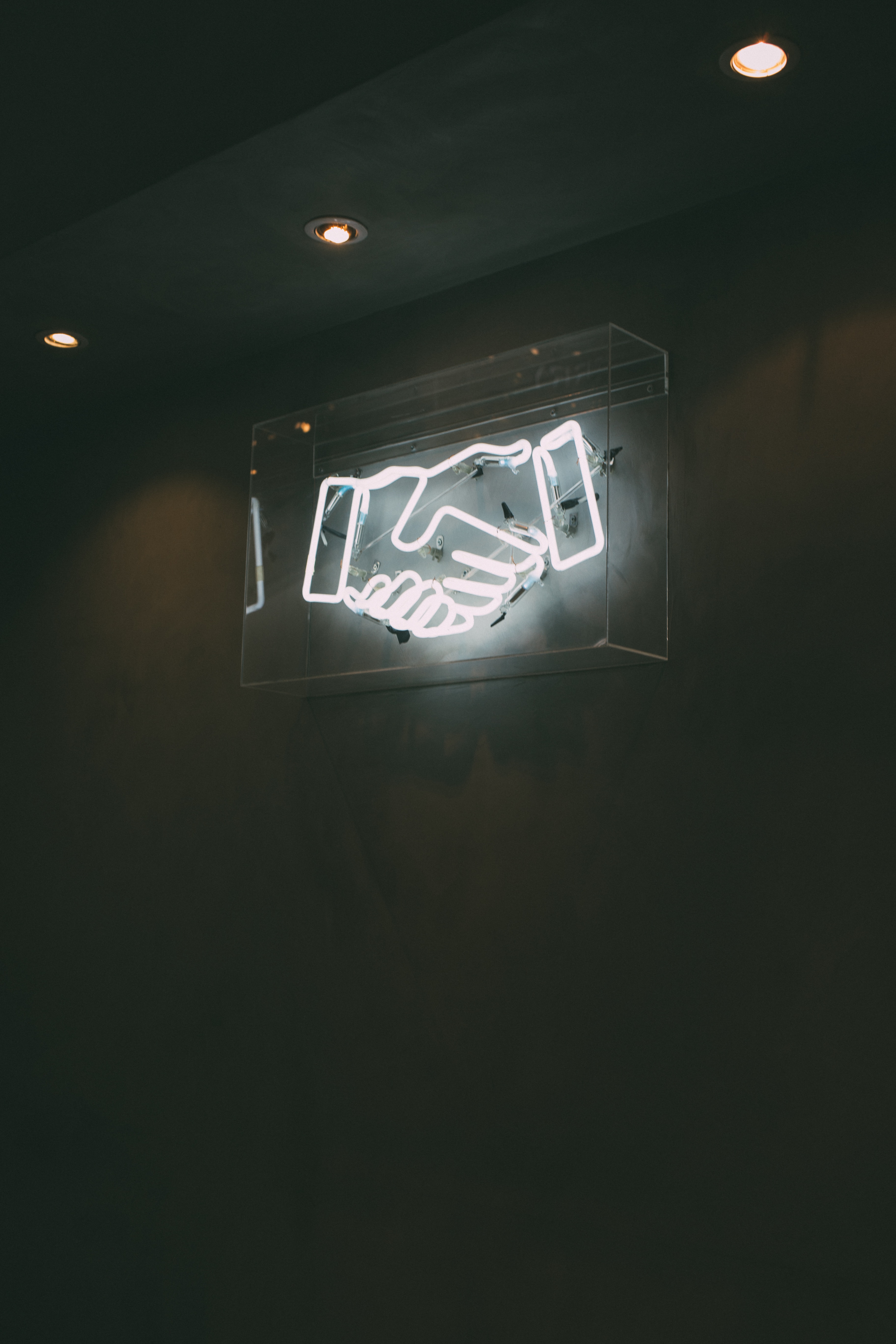 charlesdeluvio-at5vupoi8vc-unsplash.jpg