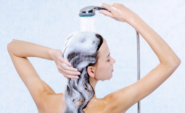 woman-washing-hair1.jpg