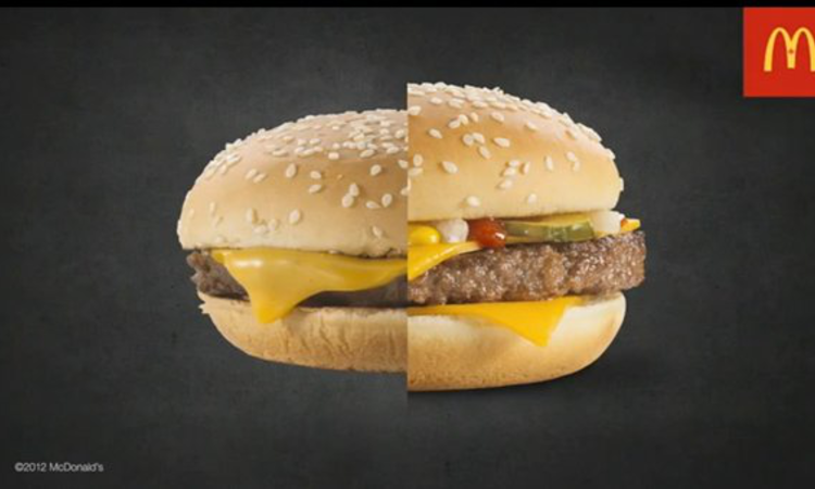 A McDonald's most megmutatja! Hogy készül az "igazi" sajtburger?