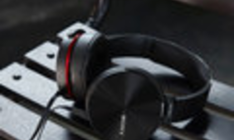 Sony MDR-XB950BT fülhallgató teszt - A Sony az új Beats?
