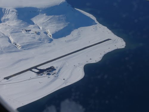 Svalbard-Airport.jpg