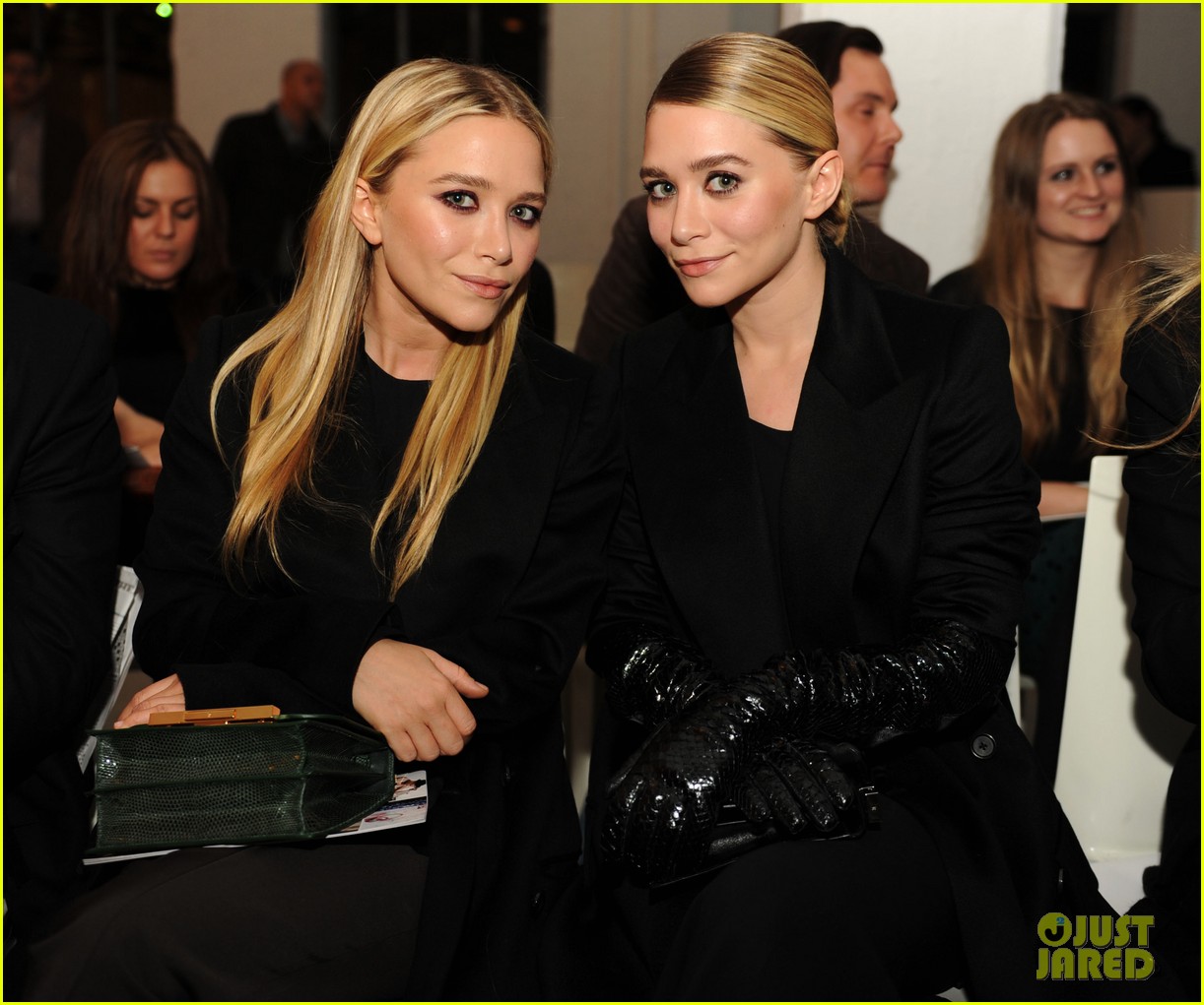 mary-kate-ashley-olsen-qvc-show-fashion-week-03.jpeg