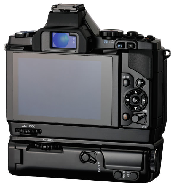 olympus_omd_em5_grip_back.jpg