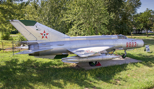 64-66-mig21-1.jpg