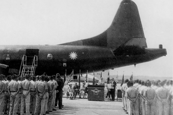 p-3a_atadasi_ceremonia_1966_forras_rocaf.jpg