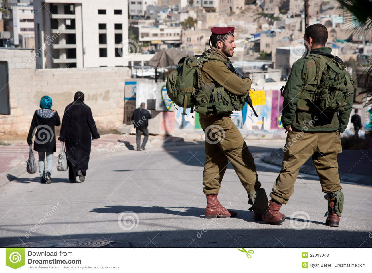 israeli-soldiers-hebron-settlement-22098048.jpg
