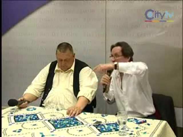 Kerényi Imre a saját tévéjében buzizott