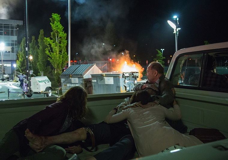 fear-the-walking-dead-episode-103-liza-rodriguez-2-935.jpg