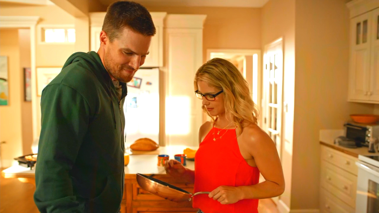 arrow_s04e01_720p_hdtv_x264-dimension_mkv_20151009_004817_749.png