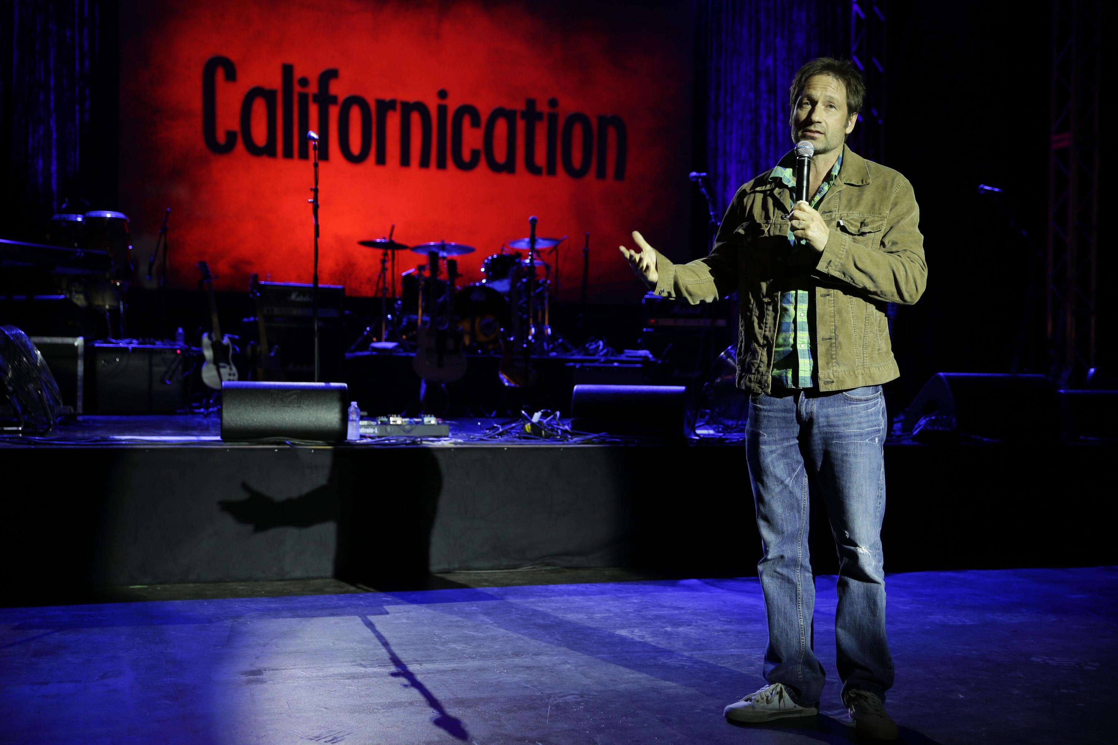 Californication - Season 7 - Wrap Party Photos (20)_FULL.jpg