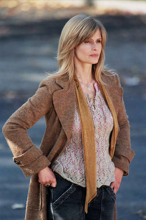 LB-kyra-sedgwick.jpg