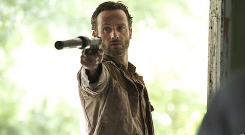 twd-s3-rick-silencer-560_FULL.jpg