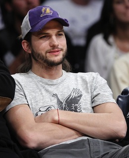 Ashton Kutcher-3.jpeg