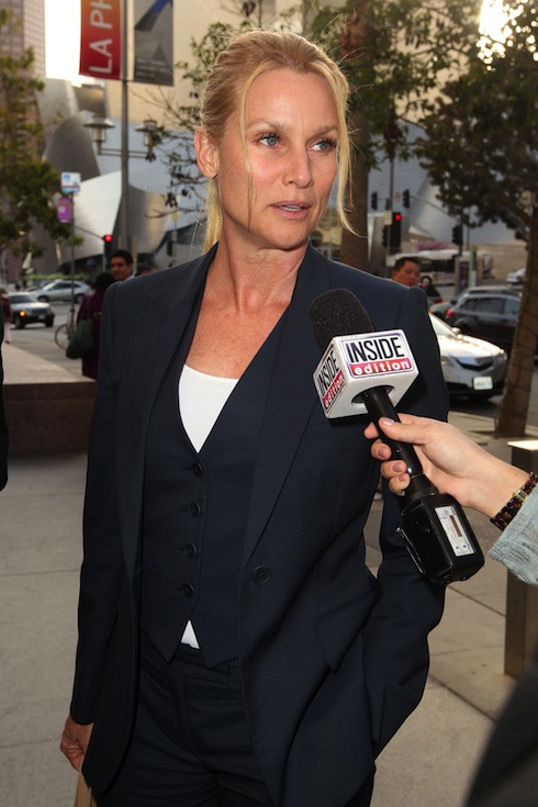 Nicolette-Sheridan-Leaving-the-Los-Angeles-County-Courthouse-6.jpeg