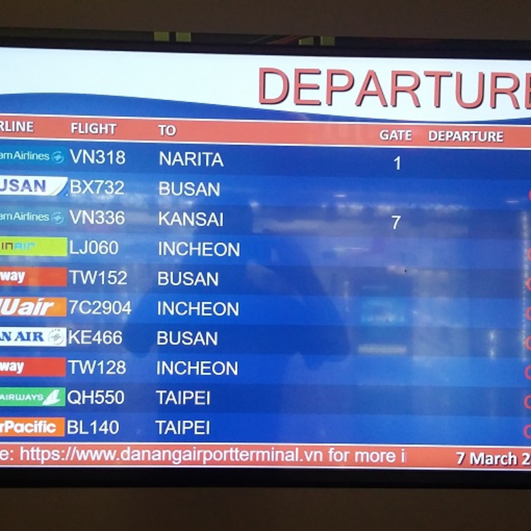 Mindeközben Vietnamban