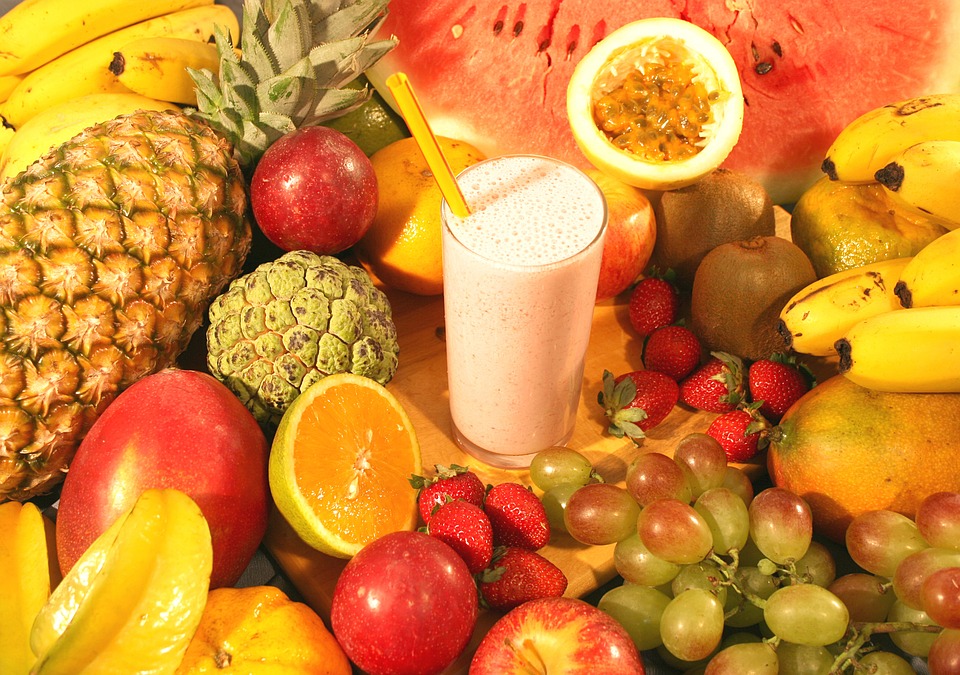 table-citrus-fruit-vitamin-c-fruit-orange-juices-1850032.jpg
